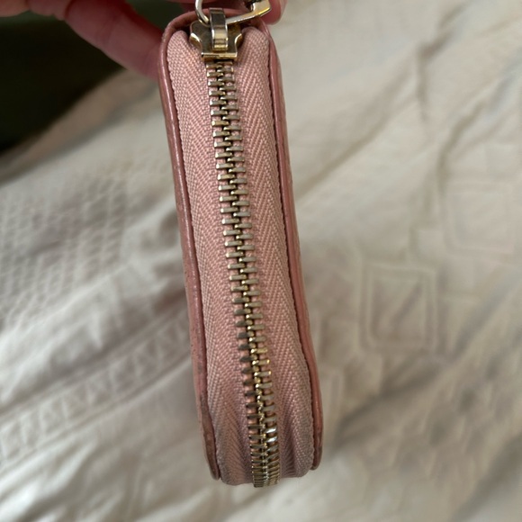 Pink Gucci Microguccissima GG Leather Wallet - Picture 3 of 11
